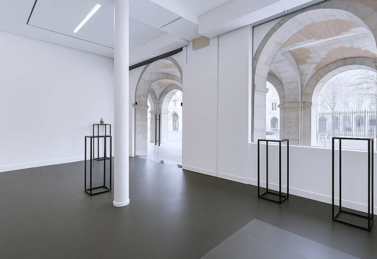 -ICONIC SPACE IN LE MARAIS - Treat yourself to a prestigious setting that ensures your guests will attend. - Image 0