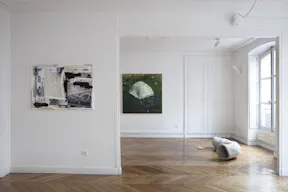 Haussmann apartment in R�publique Lancry area - Image 3