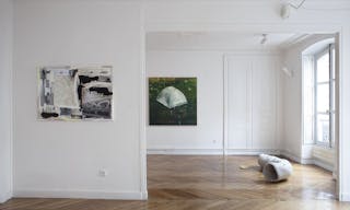 Haussmann apartment in R�publique Lancry area - Image 3