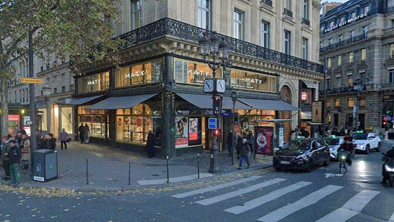 Corner Boutique - Op�ra - Ideal Flagship Store - Image 0