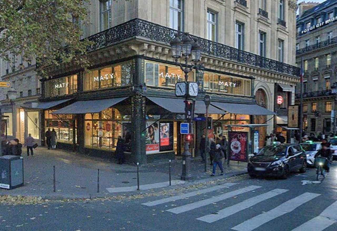 Corner Boutique - Op�ra - Ideal Flagship Store - Image 0