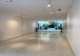 400m2 Showroom - Image 22