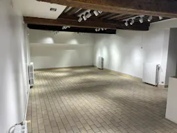 Showroom Place des Vosges au coeur du Marais sur cour class�e - Image 6