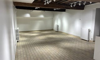 Showroom Place des Vosges au coeur du Marais sur cour class�e - Image 6