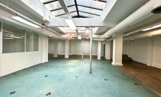 Industrial space well located in the New Fashion District - Image 1