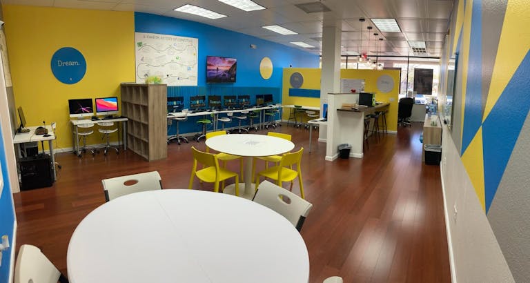 Technology Space for Gaming, and Coding - Image 3
