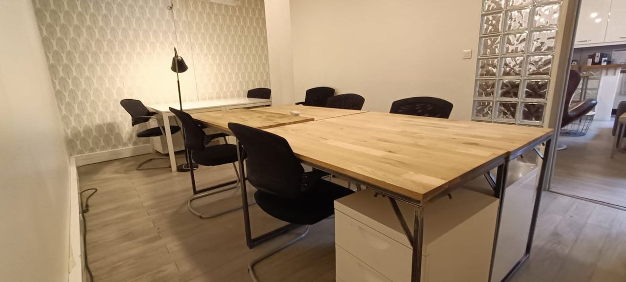 Bureau de 6 postes - Image 1