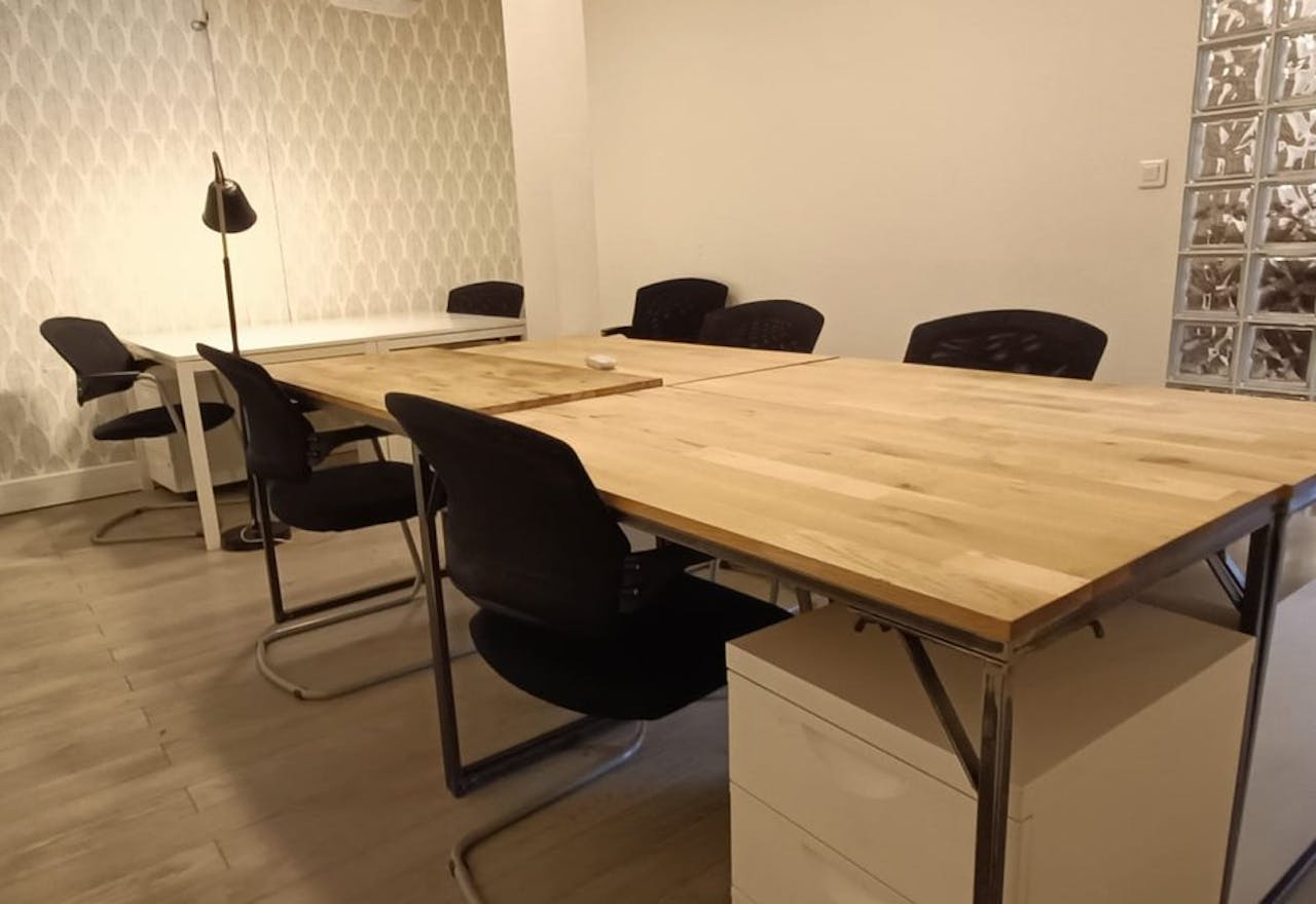 Bureau de 6 postes - Image 1