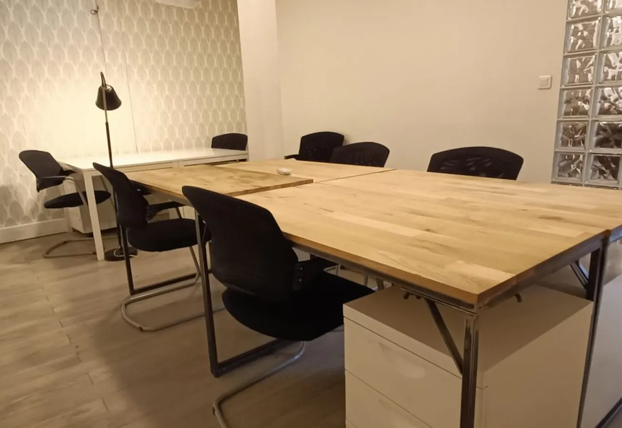Bureau de 6 postes - Image 1